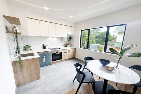 Photo of property in 6/9 Schnapper Rock Road, Greenhithe, Auckland, 0632