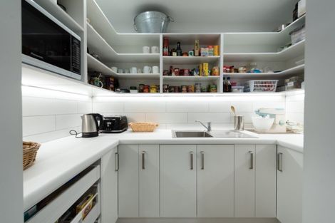 Photo of property in 82 Maungawhare Place, Otumoetai, Tauranga, 3110