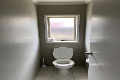 Photo of property in 7 Whitford Place, Rototuna North, Hamilton, 3210