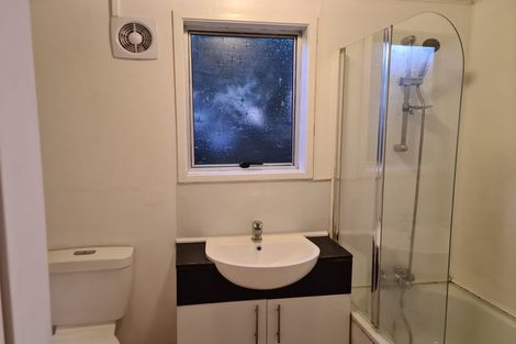 Photo of property in 2/5 Camden Road, Sandringham, Auckland, 1025