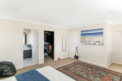 Photo of property in 21 Bellshill Close, Wattle Downs, Auckland, 2103