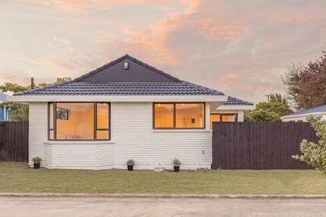 Photo of property in 136 Tedder Avenue, North New Brighton, Christchurch, 8083