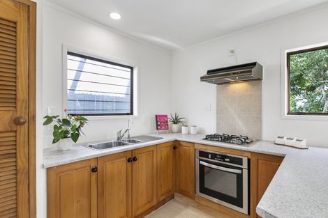 Photo of property in 1/37 View Road, Henderson, Auckland, 0612