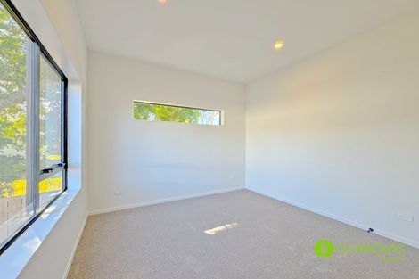 Photo of property in 7c Buisson Glade, West Harbour, Auckland, 0618