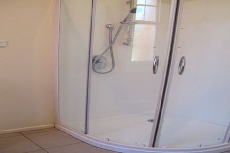 Photo of property in 37 Macandrew Road, South Dunedin, Dunedin, 9012