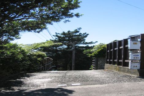 Photo of property in 22 Jane Grove, Paparangi, Wellington, 6037