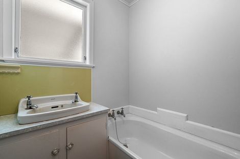 Photo of property in 16 Fairview Place, Te Puke, 3119