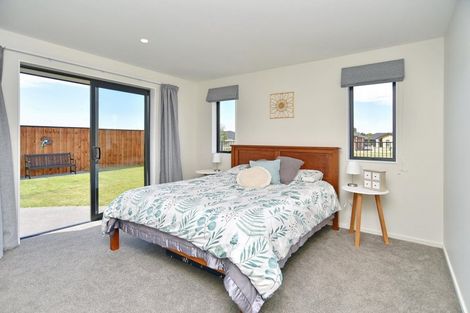 Photo of property in 21 Quinn Crescent, Woodend, 7610