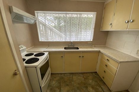 Photo of property in 44e Whites Line West, Woburn, Lower Hutt, 5010