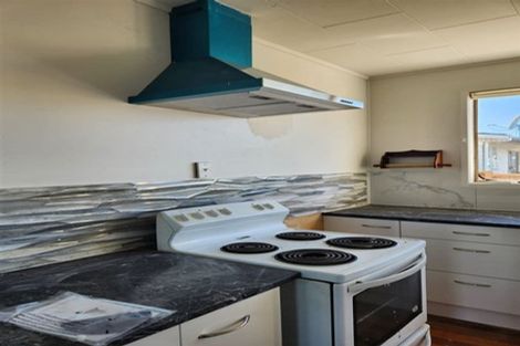 Photo of property in 180 Mahia Road, Wattle Downs, Auckland, 2103