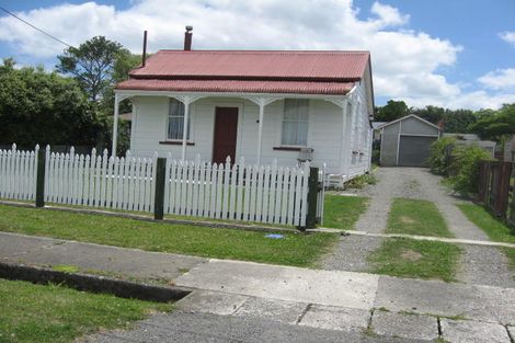 Photo of property in 28 Camden Street, Feilding, 4702