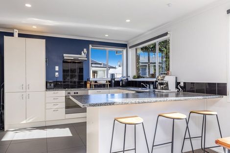 Photo of property in 2 Lynley Crescent, Blenheim, 7201