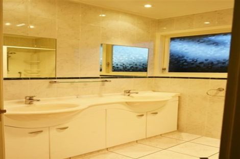 Photo of property in 9 Yacht Place, Bucklands Beach, Auckland, 2012