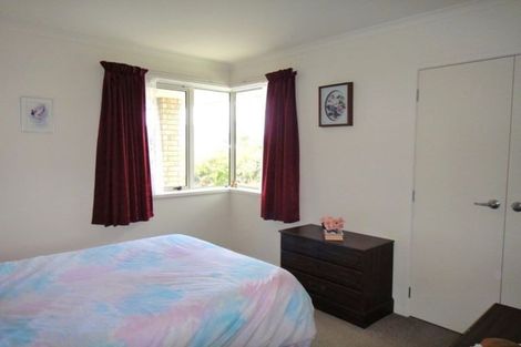 Photo of property in 4 Wai Place, One Tree Point, 0118