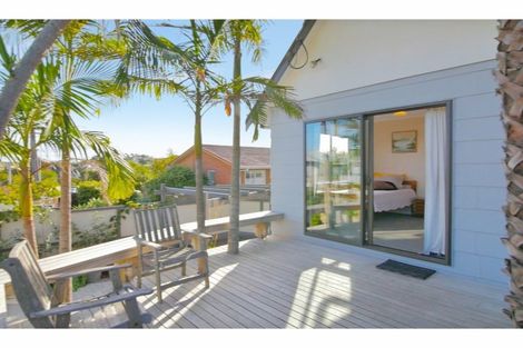 Photo of property in 1/82a Pupuke Road, Hillcrest, Auckland, 0627