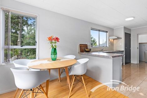 Photo of property in 14 Regency Place, Sunnynook, Auckland, 0632