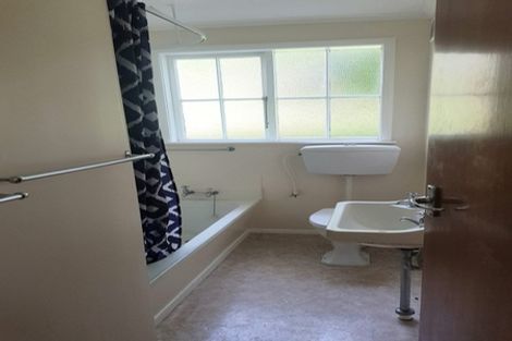 Photo of property in 72 Duthie Street, Karori, Wellington, 6012