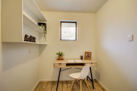 Photo of property in 1 Ward Place, Rangiora, 7400