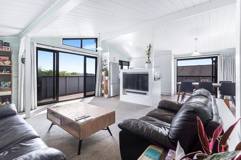 Photo of property in 25a Pohutukawa Drive, Pukete, Hamilton, 3200