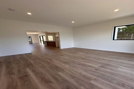 Photo of property in 59b Totara Road, Te Atatu Peninsula, Auckland, 0610