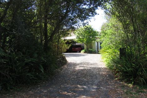 Photo of property in 62 Cliff Road, Torbay, Auckland, 0630