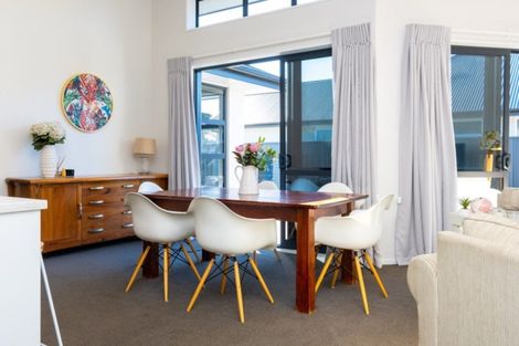 Photo of property in 130 Brookvale Road, Havelock North, 4130