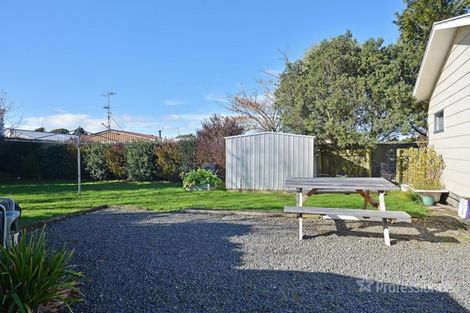 Photo of property in 8a Kupe Drive, Carterton, 5713