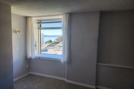 Photo of property in Jerningham Apartments, 20 Oriental Terrace, Oriental Bay, Wellington, 6011