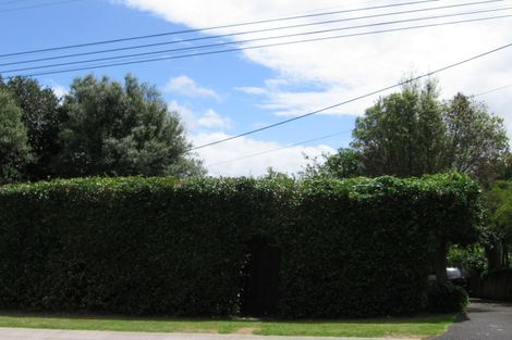 Photo of property in 2/45 Island Bay Road, Beach Haven, Auckland, 0626