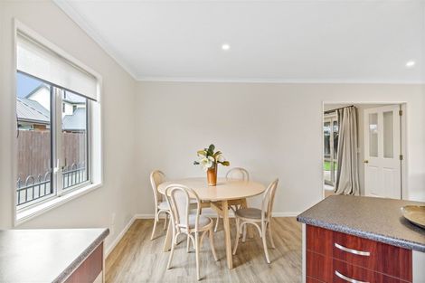 Photo of property in 43 Memorial Avenue, Ilam, Christchurch, 8053