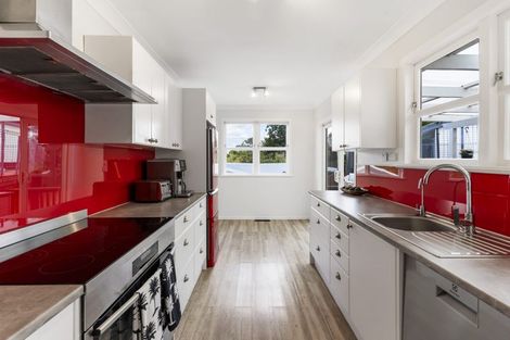 Photo of property in 1/37 Roberts Road, Glenfield, Auckland, 0629