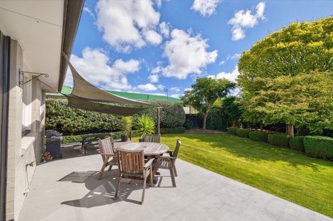 Photo of property in 73 Dunedin Street, Redwood, Christchurch, 8051