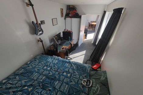 Photo of property in 2/13 Pitcairn Crescent, Bryndwr, Christchurch, 8053