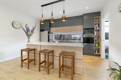 Photo of property in 29 Papa Orchard Drive, Kumeu, 0810