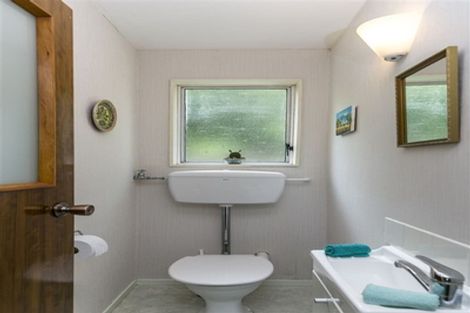 Photo of property in 2/76 Lohia Street, Khandallah, Wellington, 6035