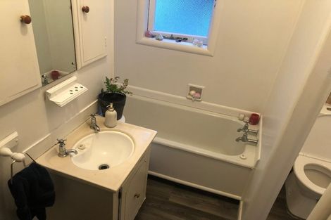 Photo of property in 6 Hunter Street, Hamilton Lake, Hamilton, 3204