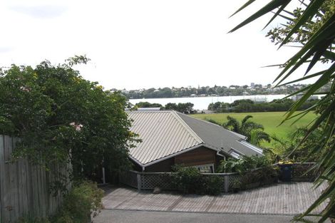 Photo of property in 49 Glen Road, Stanley Point, Auckland, 0624