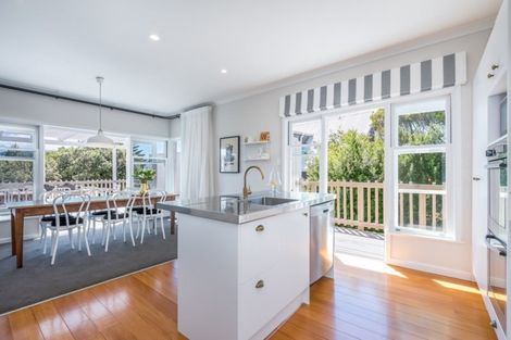 Photo of property in 17 Douglas Street, Paraparaumu Beach, Paraparaumu, 5032