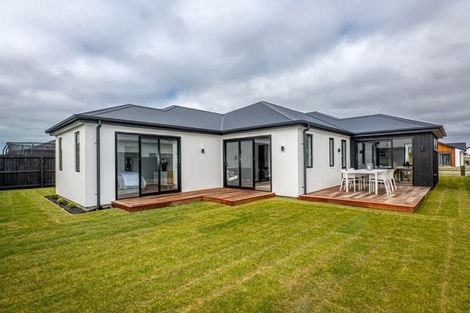 Photo of property in 4 Brooklands Street, Burwood, Christchurch, 8083