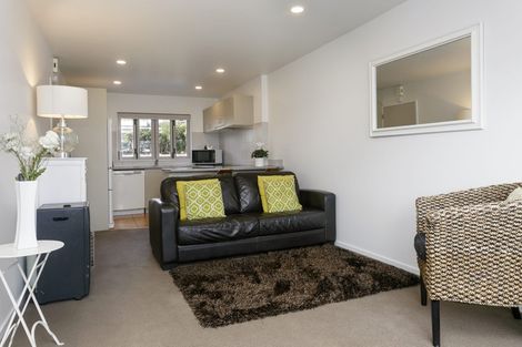 Photo of property in 1/208 Lake Terrace, Hilltop, Taupo, 3330