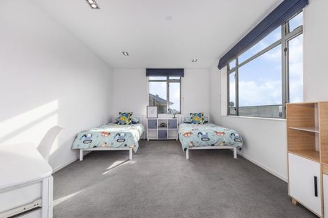 Photo of property in 35 Endeavour Drive, Whitby, Porirua, 5024