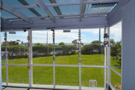 Photo of property in 258 Marine Parade, Bluff, 9814