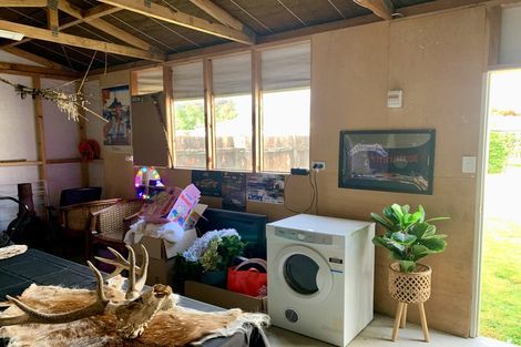 Photo of property in 50b Hartford Crescent, Totara Park, Upper Hutt, 5018