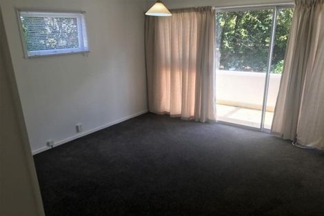 Photo of property in 147 Eskdale Road, Birkdale, Auckland, 0626