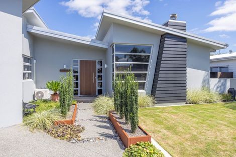 Photo of property in 19 Shalimar Place, Huntington, Hamilton, 3210