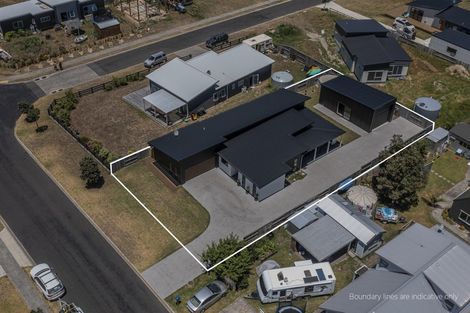 Photo of property in 51 Longreach Drive, Cooks Beach, Whitianga, 3591