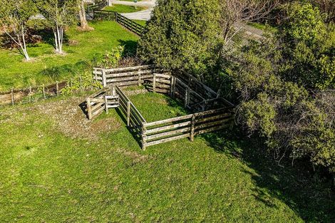Photo of property in 2 Sunglo Terrace, Otaki, 5512