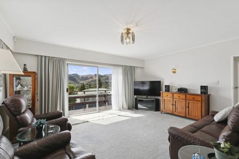 Photo of property in 56 Fyvie Avenue, Tawa, Wellington, 5028