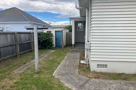 Photo of property in 12 Hardy Street, New Brighton, Christchurch, 8061