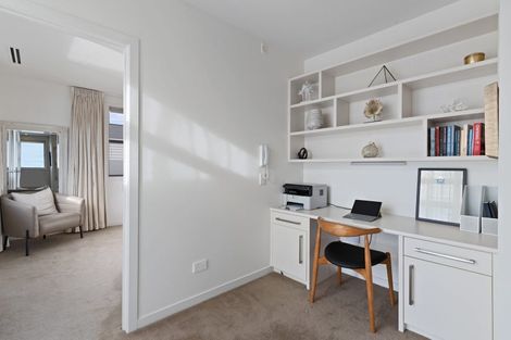 Photo of property in 8 Sylvan Park Avenue, Milford, Auckland, 0620